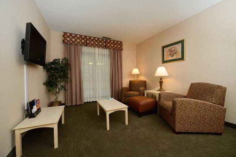 Best Western Circus City Inn Peru Екстериор снимка