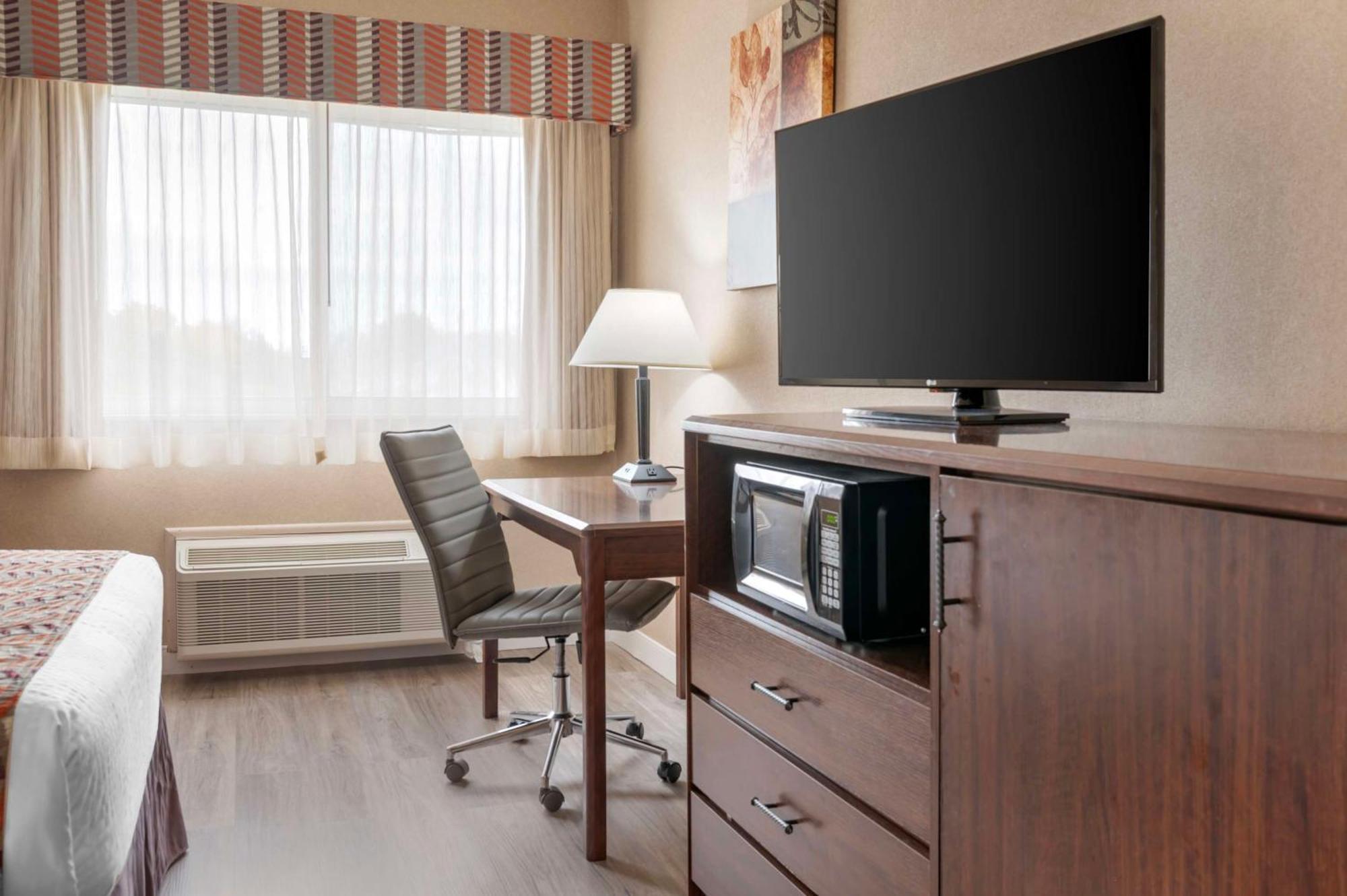 Best Western Circus City Inn Peru Екстериор снимка