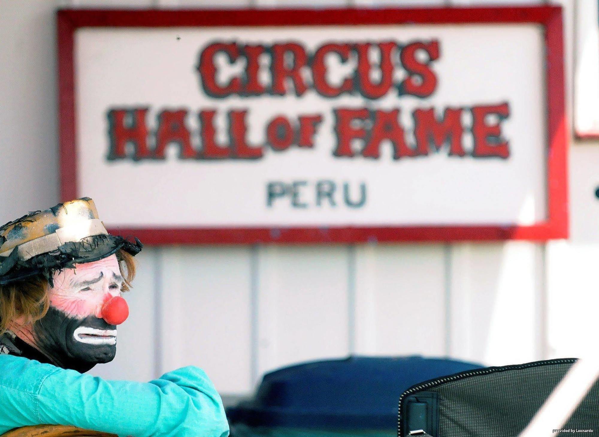 Best Western Circus City Inn Peru Екстериор снимка